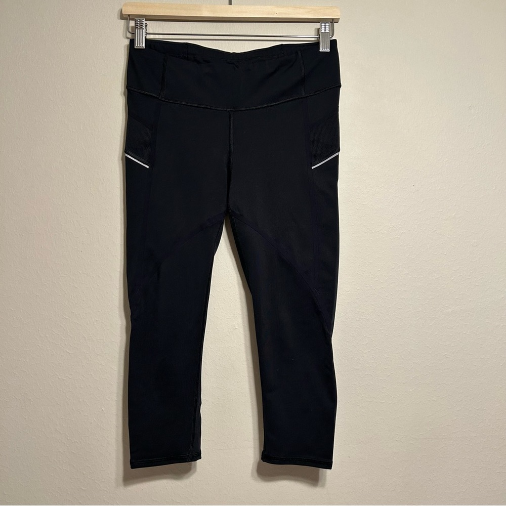 Athleta Stride Capri Black legging‎ Size S